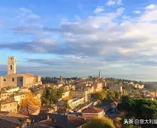 佩鲁贾攻击火力全开，统治场面